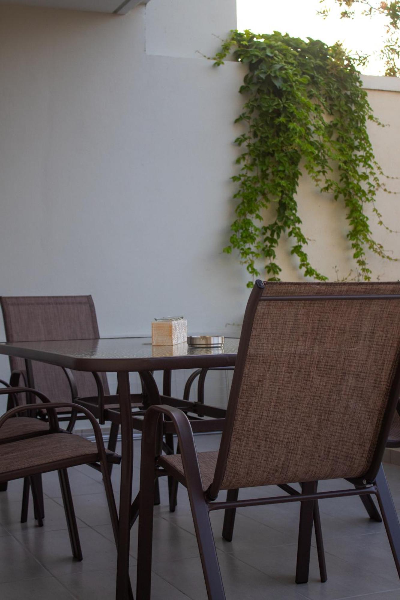 Giakost Apartments V Near Airport Artemida  Dış mekan fotoğraf